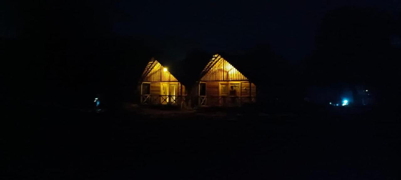 Banana Tree Home Stay ハンピ エクステリア 写真
