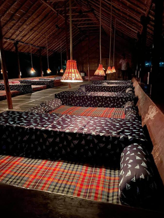 Banana Tree Home Stay ハンピ エクステリア 写真