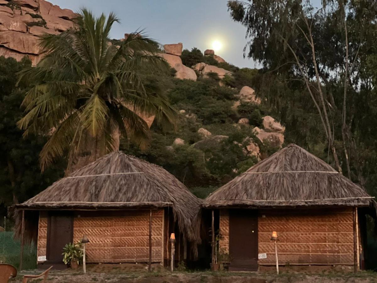 Banana Tree Home Stay ハンピ エクステリア 写真