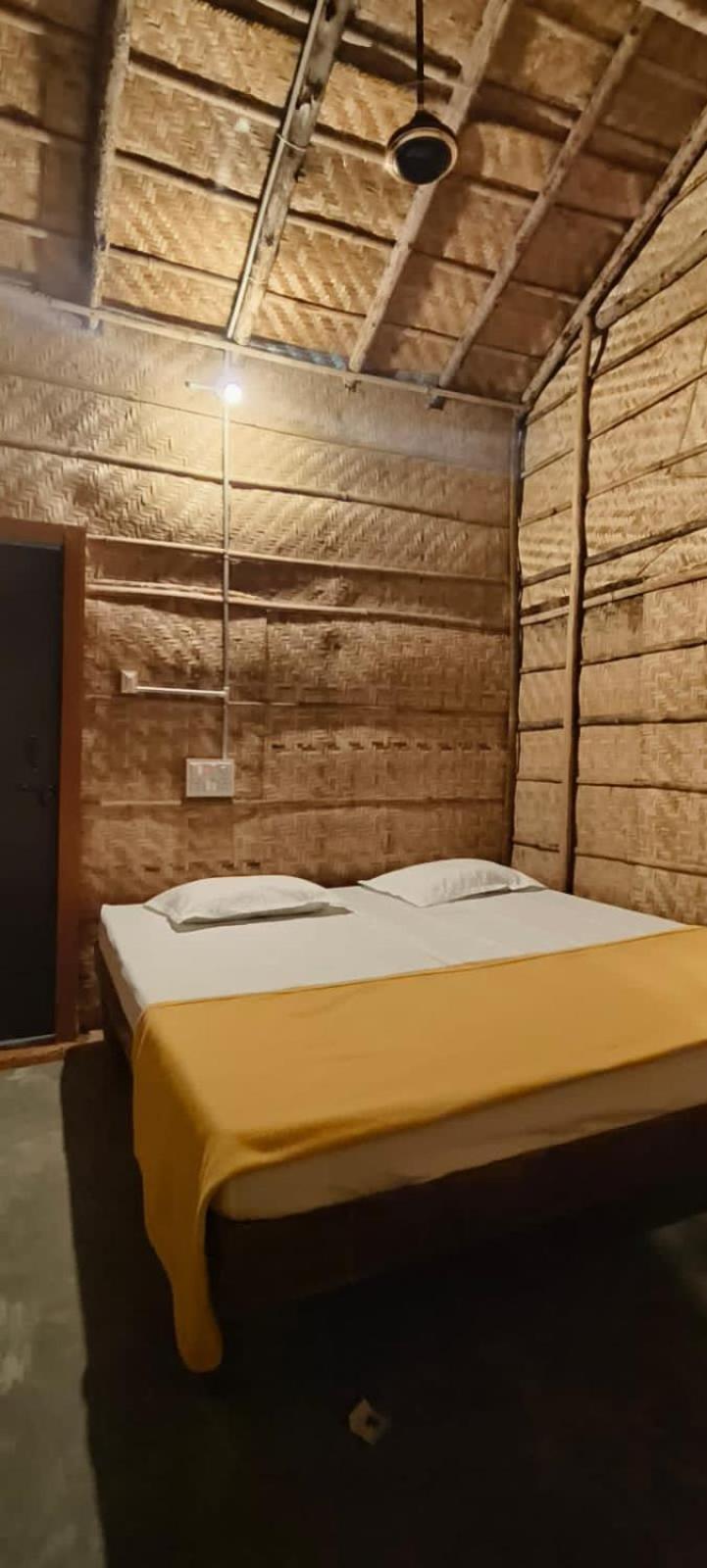 Banana Tree Home Stay ハンピ エクステリア 写真