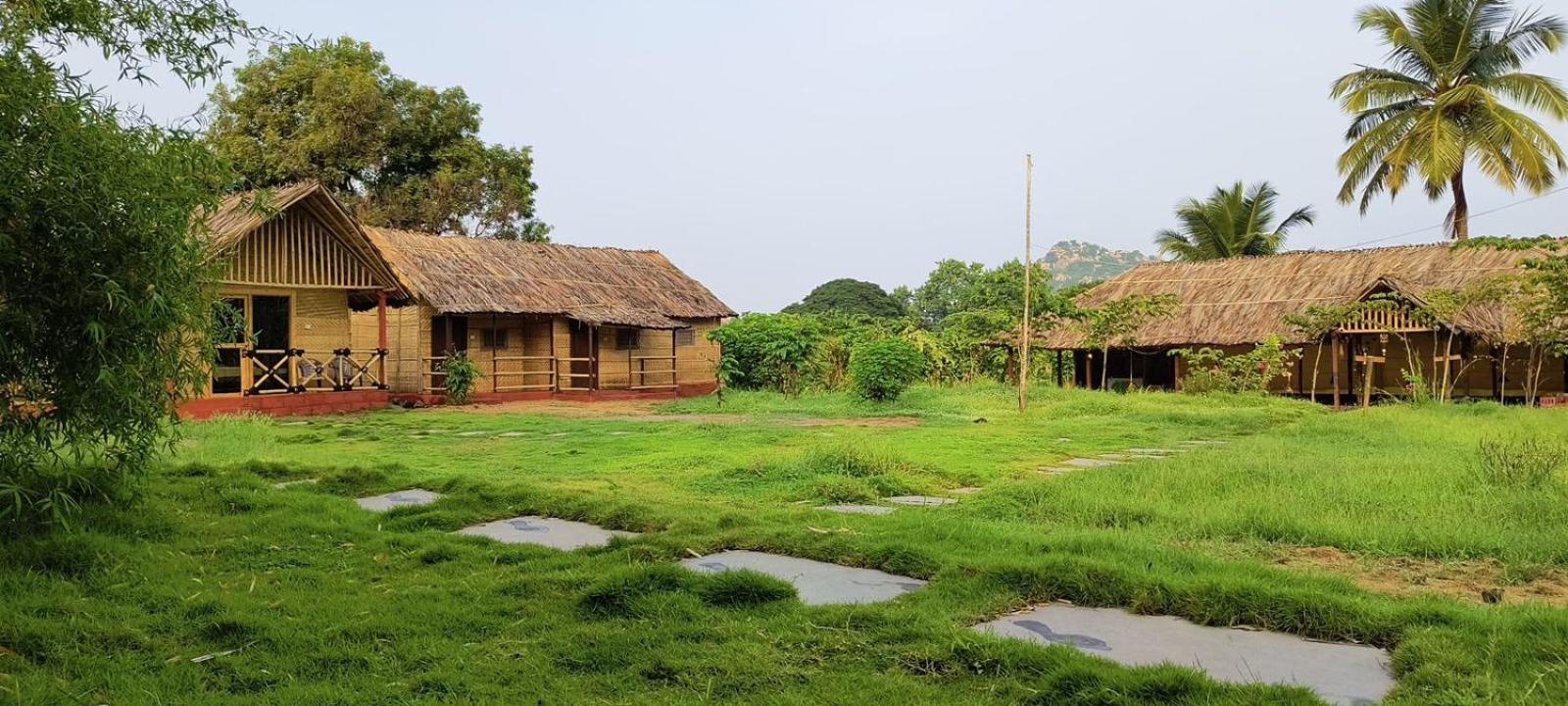Banana Tree Home Stay ハンピ エクステリア 写真
